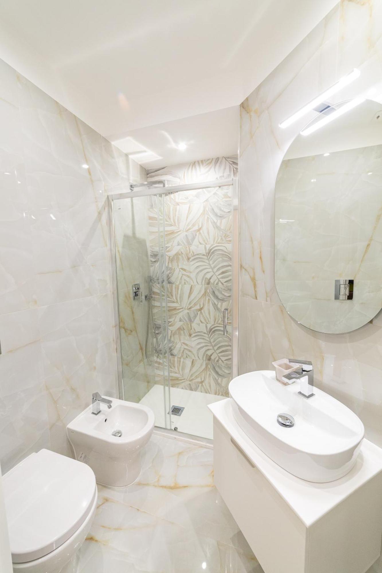 Station House 45 Bed & Breakfast เนเปิลส์ ภายนอก รูปภาพ